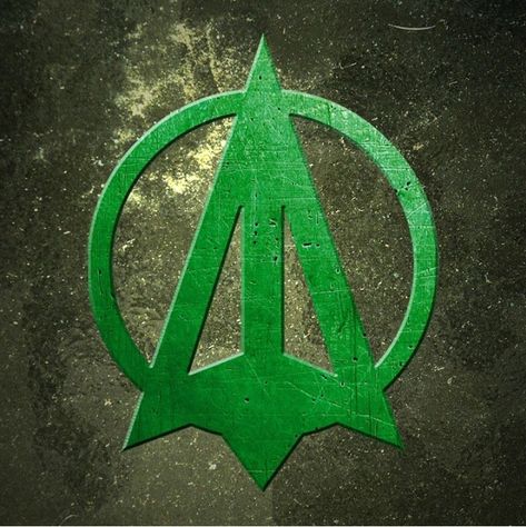 Green Arrow Tattoo Ideas, Green Arrow Tattoo, Green Arrow Aesthetic, Arrow Marvel, Arrow Dc, Green Arrow Logo, Arrow Cosplay, Arrow Painting, Avengers Symbols