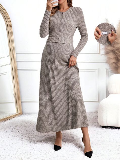 Maternity Skirt Outfits, Maternity Midi Skirt And Sweater, Modest Maternity Outfits, Maternity Knit Skirt, Maternity Sweater Dress Maxi, Maternity Ribbed Skirt, Fitted Sweater Dress Maternity, Maternity Work Clothes, Pregnancy Fashion Fall