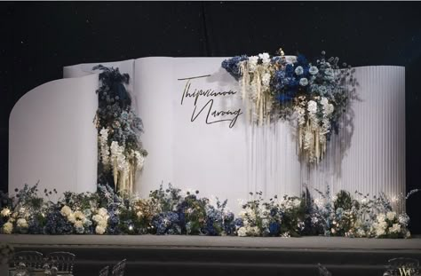 Navy Blue Wedding Backdrop, Engagement Themes, Diy Wedding Programs, Night Wedding Decor, Wedding Stage Backdrop, Reception Backdrop, Wedding Reception Backdrop, Wedding Stage Design, Dream Wedding Decorations