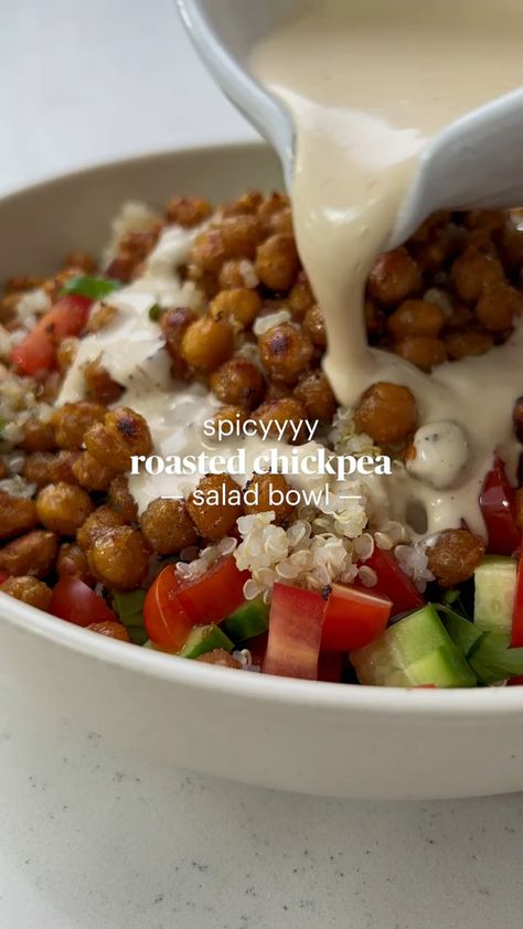 Healthy Salad Recipes Chickpeas, Quick Lunch Salads, Spicy Roasted Chickpea Salad, Quinoa Salad Chickpeas, Chickpea Rice Salad, Roasted Chickpea Salad Recipes, Roast Chickpea Salad, Spicy Chickpea Salad, Chickpeas For Salad