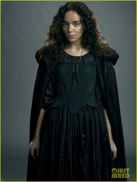 Tituba Salem, Salem Tv Show, Fiction Characters, Ashley Madekwe, Film Costumes, Fantasy Clothes, 18th Century Costume, Male Kimono, Promotional Photos