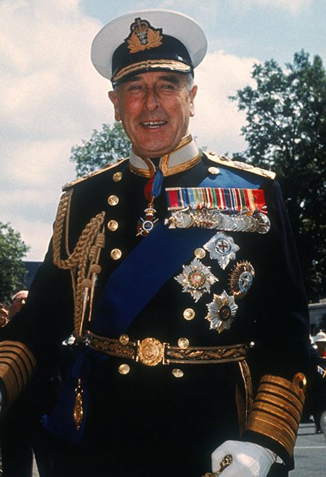 lord-mountbatten-uniform Louis Mountbatten, Lord Mountbatten, Admiral Of The Fleet, Royal Family Trees, Fair Lady, British Monarchy, Princess Victoria, Prince Philip, British Royalty