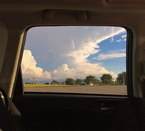 Picture Outside Car Window, View From Inside Car, Car Windows Down Aesthetic, Estelle Aesthetic, Car Window Drawing, Car Window Photography, Car Window Pictures, Car Window Aesthetic, Window Art Projects