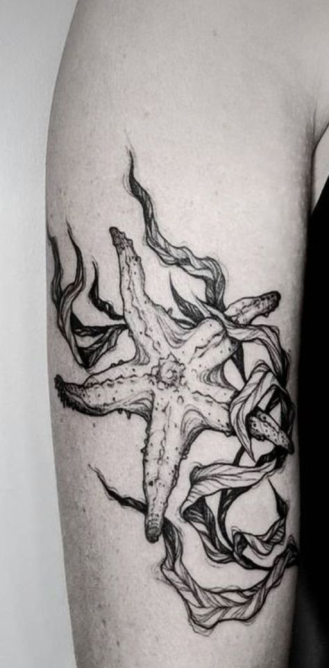 Dark Sea Tattoo Ideas, Octopus Tattoo Stomach, Underwater Creatures Tattoo, Ocean Life Sleeve Tattoo, Scary Ocean Tattoo, Sea Animals Tattoo Sleeve, Gothic Ocean Tattoo, Feminine Pirate Tattoo, Sea Tattoo Ideas Sleeve