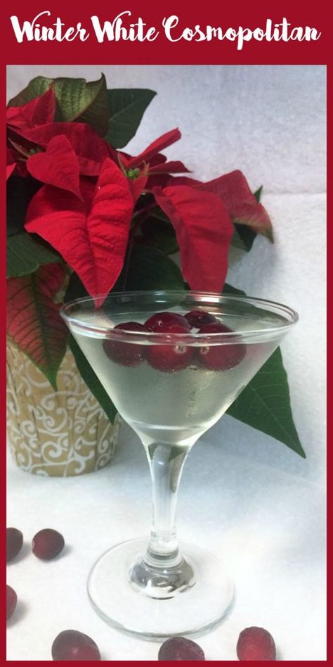 White Cosmopolitan Recipe, White Cosmopolitan, Cosmopolitan Drink Recipe, Xmas Cocktails, Cosmopolitan Drink, Cosmopolitan Recipe, Cocktails Easy, Christmas Drinks Alcohol Recipes, Christmas Drinks Alcohol