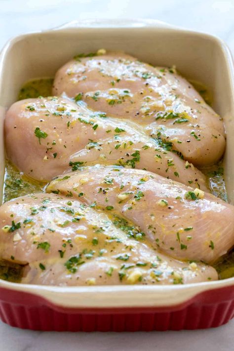 Easy chicken marinade that uses a combination of olive oil, lemon juice, mustard, parsley, and garlic to make each bite burst with of flavor. #chickenmarinade #chickenrecipe #grilledchicken Baked Marinated Chicken Breast, Chicken Breast Marinade Recipes, Marinating Chicken, Chicken Breast Oven Recipes, Chicken Breast Marinade, Marinade Chicken, Braised Chicken Breast, Chicken Boneless Breast Recipes, Chicken Breast Crockpot Recipes