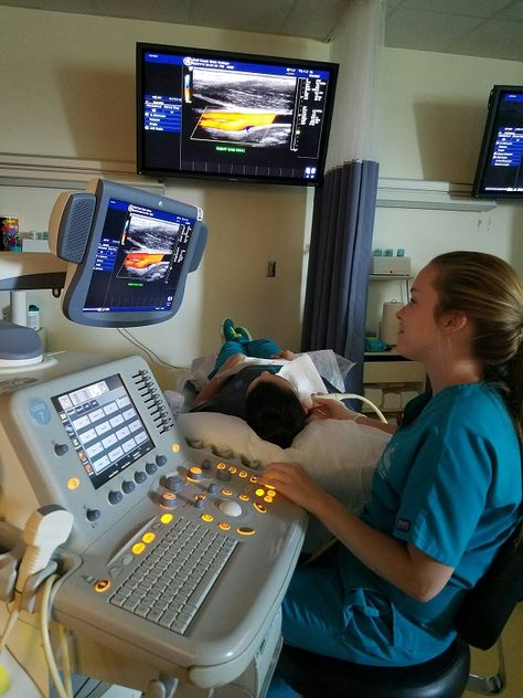 Ultrasound Technician School, Diagnostic Medical Sonography Student, Ultrasound School, Sonography Student, Nursing School Inspiration, Radiology Technician, Nursing Motivation, Ultrasound Technician, Diagnostic Medical Sonography