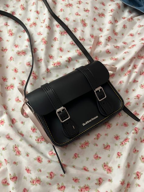 Aesthetic Satchel Bag, Black Satchel Bag Aesthetic, Black Crossbody Bag Aesthetic, Doc Marten Bag, Ecosusi Bag Aesthetic, Cross Body Bag Aesthetic, Doc Marten Crossbody Bag, Cute Black Satchel Bag, Doc Martens Purse