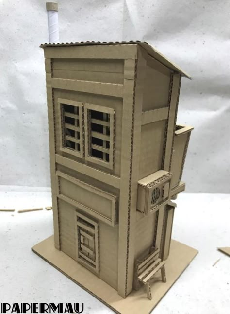 Cardboard Box Houses, Cardboard Art Sculpture, Cardboard Props, Cardboard City, Mache Art, Cardboard Model, Cardboard Box Crafts, Cardboard Sculpture, Cardboard House