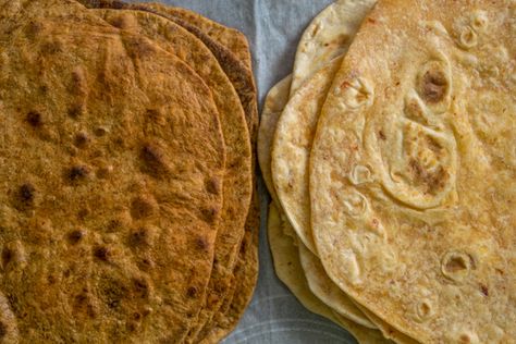 Two versions of homemade chipotle infused flour tortillas; one using chipotles in adobo, the other using chipotle powder. Both taste great and once you get the basic technique down the flavor variations are endless. mexicanplease.com Chipotle Tortillas Recipe, Flavored Tortillas, Chipotle Powder, Mexican Tortilla, Homemade Chipotle, Recipes With Flour Tortillas, How To Make Tortillas, Homemade Flour Tortillas, Flavored Butter