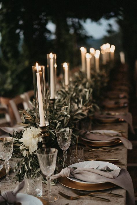 Olive Bouquet, Rustic Italian Wedding, Olive Branch Wedding, Olive Green Weddings, Olive Wedding, Earthy Wedding, Wedding Spain, Foliage Wedding, Tuscan Wedding