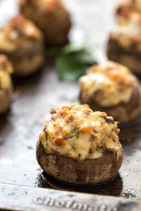 Italian Stuffed Mushrooms with Sausage Italian Stuffed Mushrooms, Stuffed Mushrooms Vegetarian, Stuffed Mushrooms Easy, Sausage Stuffed Mushrooms, Crab Stuffed Mushrooms, Cheese Stuffed Mushrooms, Stuffed Mushroom, Bacon Stuffed Mushrooms, Italian Appetizers