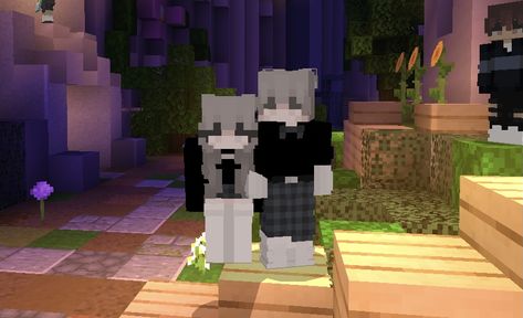 Minecraft Couple, Blonde Natural Hair, Minecraft Pictures, Affirmation Of The Day, Minecraft Creations, Minecraft Skin, Red Scarves, Minecraft Skins, Minecraft Houses