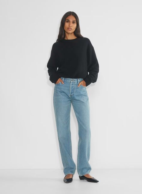 THE '90S CLASSIC MID-RISE RELAXED JEAN - Relaxed mid-rise straight-leg jeans Mid Rise Jeans Outfit, Aritzia Outfit, Relaxed Jeans, Mid Rise Jeans, Sweater And Shorts, Jean Outfits, Bra Tops, Beautiful Fabric, Boyfriend Jeans