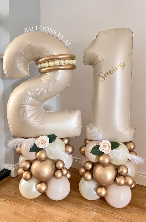 Number Balloon Arch, Birthday Balloon Display, Retirement Balloon Ideas, Number Stack Balloon, Balloon Number Stacks, 30 Balloons Number, Balloon Number Display, 40th Balloon Ideas, Small Balloon Decorations