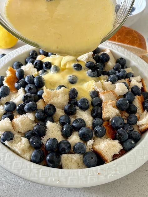 Sour Dough French Toast Bake, Overnight Sourdough French Toast Casserole, Overnight Sourdough Breakfast Recipes, Sourdough French Toast Bake, Breakfast With Sourdough Bread, Overnight Sourdough Recipes, Bake With Blueberries, Sourdough French Toast Casserole, Blueberry Cream Cheese French Toast