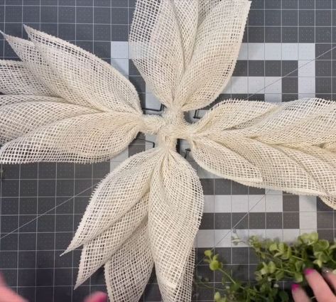 How to Make a Cross Wreath Project Christmas Cross Wreath Diy, Cross Wreath Diy, Mesh Flowers, Mesh Cross, Tree Wreaths, Deco Mesh Wreaths Diy, Easy Diy Wreaths, Wreath Project, Cross Wreath