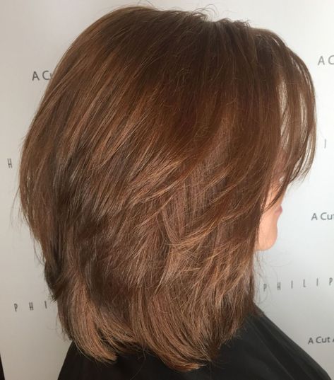 Shoulder Length Cinnamon Brown Layered Hair Brown Layered Hair, Medium Shaggy Hairstyles, Medium Shag, Modern Shag Haircut, Medium Shag Haircuts, Thick Hair Cuts, Latest Haircuts, Shaggy Haircuts, Medium Layered Hair