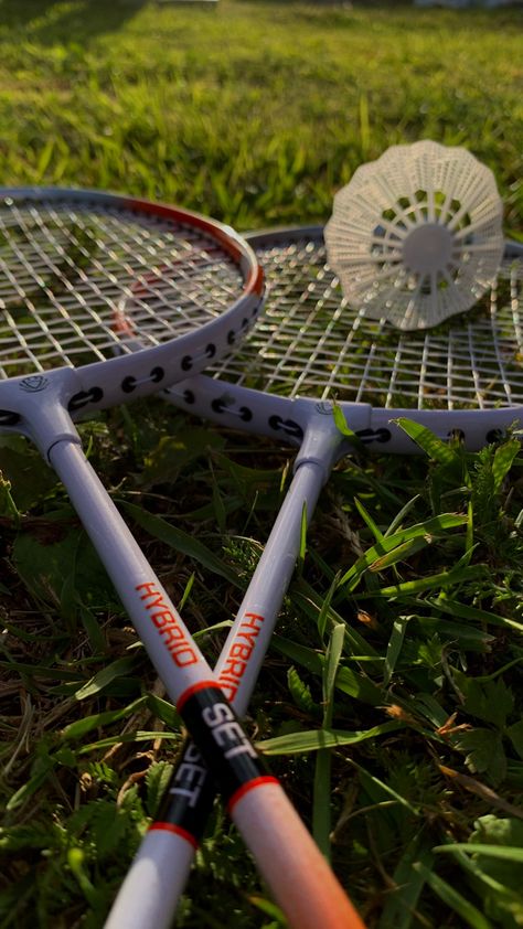 Badminton Asthetic Pics, Playing Badminton Aesthetic, Aesthetic Badminton, History Of Badminton, Badminton Rules, Badminton Aesthetic, Badminton Pictures, Depth Of Field Photography, Yonex Badminton Racket