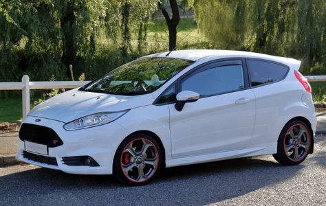 https://flic.kr/p/2gtWxJy | Ford Fiesta ST - MP 215 First Car Ideas, Ford Fiesta St, Sisters Book, First Cars, First Car, Future Car, Used Cars, Life Art, Old And New