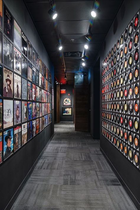 Nashville has a mania for music museums. Explore priceless artifacts including countless recordings and photographs, numerous stage costumes, musical instruments, and more. Peek into the past lives of musicians from all genres that have helped shape Nashville into Music City. Johnny Cash Museum Nashville, Library Hall, Johnny Cash Museum, Music Museum, Studio Build, Listening Room, Studio Room, Music Venue, Johnny Cash