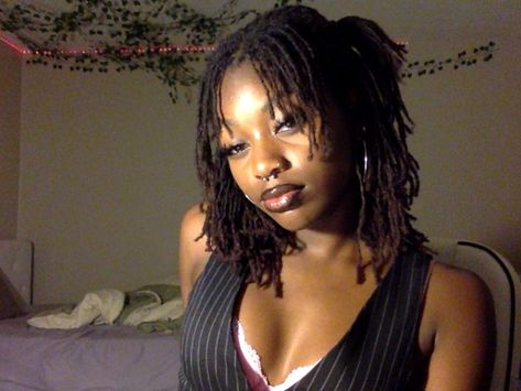 Black Hairstyle Inspiration, Black Woman Grunge, Septum Black Women, Outfits For Black Hair, Alt Locs, Wolf Cut Locs, Black Alt Hairstyles, Black Hairstyles Women, Alt Black Hairstyles