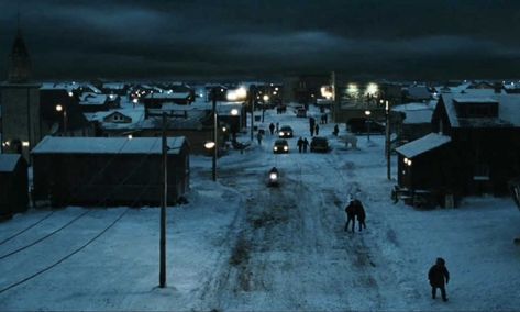 Barrow, Alaska Barrow Alaska, 30 Days Of Night, Alaska Winter, Visit Alaska, Polar Night, Vampire Movies, Looking For Alaska, Living Modern, See The Northern Lights