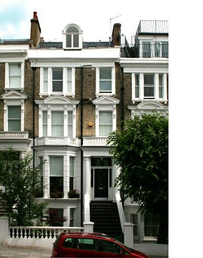 Victorian townhouse Belsize Park North-West London London Townhouse Interior, Victorian House London, Townhouse Inspiration, English Townhouse, 2023 Moodboard, English Town, Townhouse Exterior, English Houses, Townhouse Interior