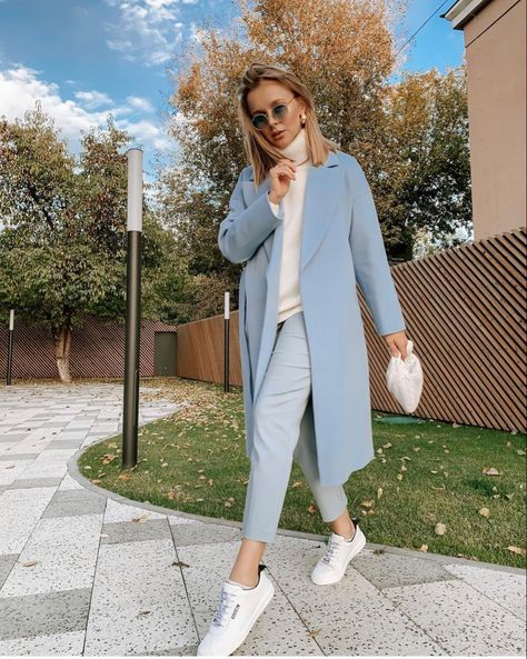 Light Blue Jacket Outfit, Light Blue Coat Outfit, Blue Coat Outfit, Office Wear Women Work Outfits, Light Blue Coat, Winter Coat Outfits, Cold Fashion, Comfy Casual Outfits, Classy Winter Outfits