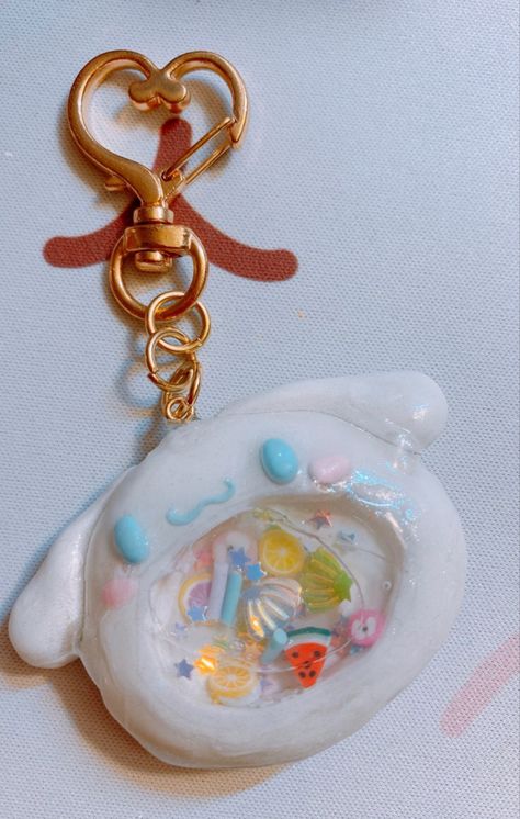 Clay Shaker Charm, Cinnamoroll Clay, Clay Keychain, Polymer Clay Sculptures, Polymer Clay Diy, Diy Keychain, Art Clay, Cute Clay, Cute Charms