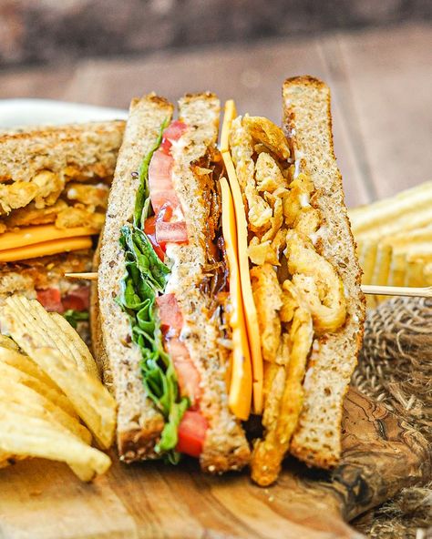 Vegetarian Club Sandwich, Vegan Club Sandwich, Vegan Cold Sandwich, Vegetarian Sub Sandwich, Vegan Baguette Sandwich, Vegan Deli Sandwich, Club Sandwich Recipes, Edgy Veg, Vegan Sandwich Recipes