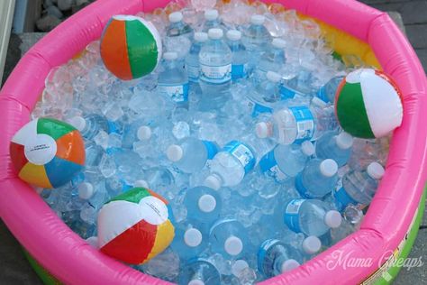 Backyard Beach Party, Beach Theme Birthday Party, Beach Party Food, Kids Beach Party, Beach Theme Birthday, Pool Party Food, Beach Birthday Party, Beach Party Outfits, Beach Balls