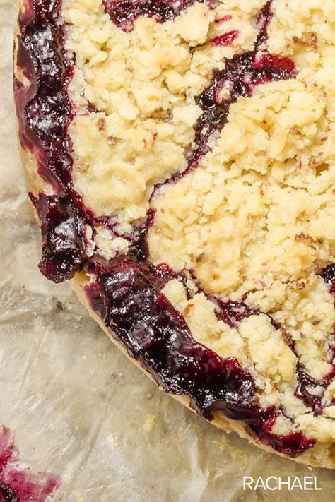 Blueberry Streusel Pie Recipe, Crumb Topping For Pie Recipes, Crumb Pie Topping Recipes, Blueberry Crumble Pie With Canned Filling, Blueberry Pie Fresh Blueberries, Blueberry Pie With Crumb Topping, Crustless Blueberry Pie Recipe, Dutch Blueberry Pie, Blueberry Crumb Pie Recipe