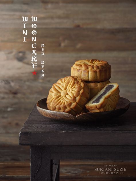 Mooncake Photoshoot, Biscuit Photography, Mooncake Photography, Asian Food Photography, Studio Baby Photography, Food Photography Dessert, Dark Food Photography, Dessert Photography, Chinese Dessert