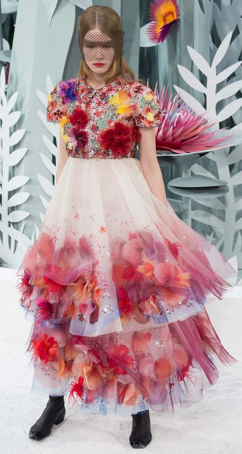 Chanel - Haute Couture - Spring 2015 Chanel 2015, 2015 Couture, Couture 2015, Haute Couture Paris, Romantic Fashion, Classic Chanel, Collection Couture, Mode Chanel, Dress Chanel