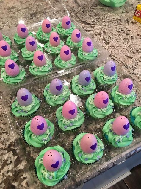 Jordan's Hatchimals Party | CatchMyParty.com 7th Birthday Party For Girls, Ideas For Cupcakes, Cupcakes For Kids, Shopkins Birthday Party, 7th Birthday Party Ideas, Shopkins Birthday, Bday Girl, 6th Birthday Parties, 4th Birthday Parties