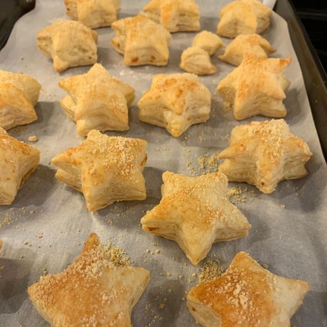 Parmesan Puff Pastry Stars Recipe | Allrecipes Parmesan Puff Pastry, Puff Pastry Stars, Cheese And Puff Pastry, Savoury Party Food, Puff Pastry Snacks, Puff Pastry Recipes Dessert, Savoury Finger Food, Pastries Recipes Dessert, New Years Appetizers