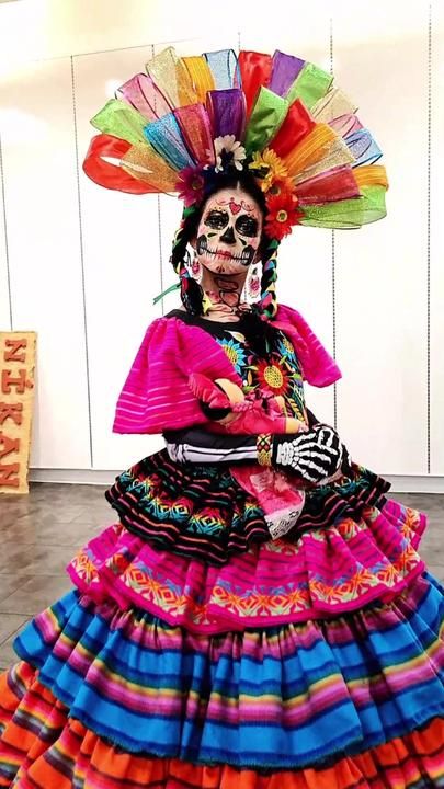 Catrina Outfit Costume Ideas, Catrina Outfit, Catrina Dress, Ray Costume, Mexico Costume, Catrina Costume, Outfit Mexicano, Sugar Skull Makeup, Skull Makeup