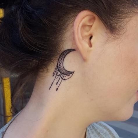 Love this 😍 moon behind the ear Ear Moon Tattoo, Moon Tattoo Ideas, Bohemian Tattoo, Hippie Art, Tattoo Design Drawings, Back Shoulder, Design Drawings, Moon Tattoo, Ear Tattoo