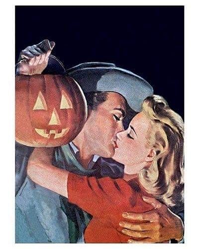 allaboutvintage on Instagram: “#vintagestyle #halloween” Halloween Kiss, Halloween Greeting Cards, Halloween Instagram, Vintage Halloween Art, Vintage Halloween Images, Halloween Retro, Halloween Greeting Card, Halloween Illustration, My Funny Valentine