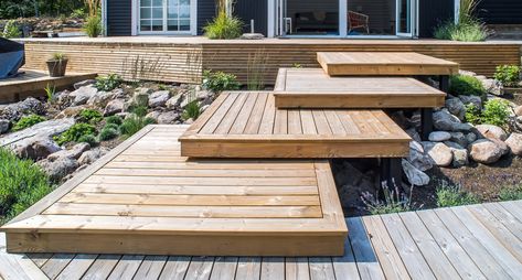 Deck Platform Steps, Deck Railing Ideas, Patio Stairs, Landscape Stairs, Terrasse Design, Design Backyard, Deck Steps, Railing Ideas, Patio Deck Designs