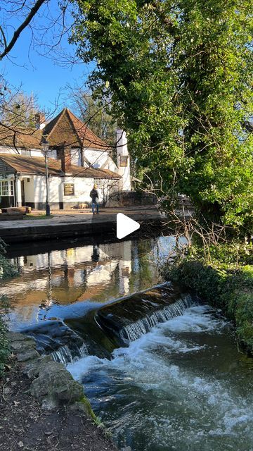 Maryna Boltuts on Instagram: "Beautiful park in St. Albans - Verulamium Park🤍 Such amazing song 🎵, isn’t it? Nature is definitely my medicine…🫶 Video by @the_passionatetraveler 📸 . . #travel #park #stalbans #verulamiumpark #birds #england🇬🇧 #visitbritain #visitengland #travelplanner #travelideas" Medicine Video, Visiting England, Amazing Songs, St Albans, Beautiful Park, Travel Planner, Aesthetic Pictures, Medicine, England