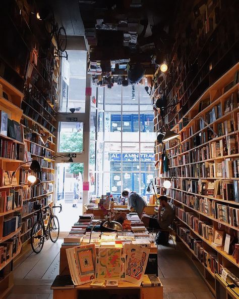 London's prettiest and most Instagrammable bookshops | London Evening Standard Books On Shelves, Reading Room Decor, Bookshop Café, Lots Of Books, Bookstore Cafe, Dream Library, Library Aesthetic, Book Cafe, Home Libraries