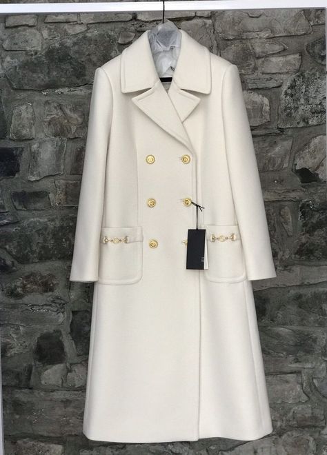 Dynasty Outfits, Rare Clothing, Lux Fashion, Gucci Coat, Cool Coats, Gucci Outfits, Woman Suit Fashion, Open Doors, Formal Outfit