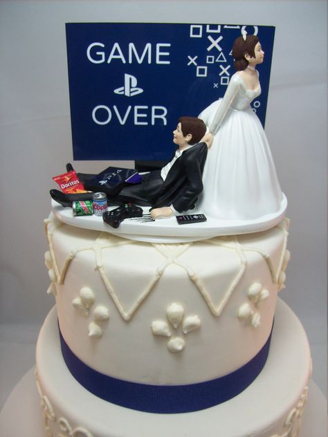 Muzică Rock, Brown Cake, Cake Funny, Gamer Wedding, Funny Wedding Cakes, Funny Wedding Cake Toppers, Unique Cake Toppers, Funny Gamer, Funny Wedding