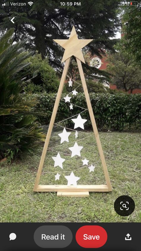 Ideas Para Navidad 2022, Outdoor Wooden Christmas Decorations, Diy Wood Christmas Tree, Tre Kunst, Decor Christmas Home, Christmas Diy Wood, Diy Christmas Lights, Wooden Christmas Crafts, Wooden Christmas Tree