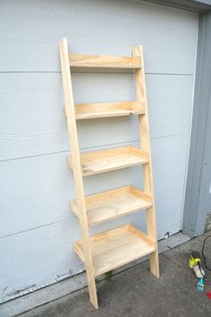 Build Shelf, Dresser Makeover Diy, Step Shelf, Diy Ladder Shelf, Ladder Shelf Decor, Leaning Ladder Shelf, Ladder Shelf Diy, Leaning Shelf, Leaning Ladder