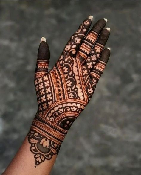 Simple Mehndi Designs Full Hand, Mehndi Designs Full Hand, Mehndi Designs Full, Beautiful Simple Mehndi Design, Front Mehndi Design, Palm Mehndi Design, Simple Mehndi Design, Modern Mehndi Designs, Full Mehndi Designs