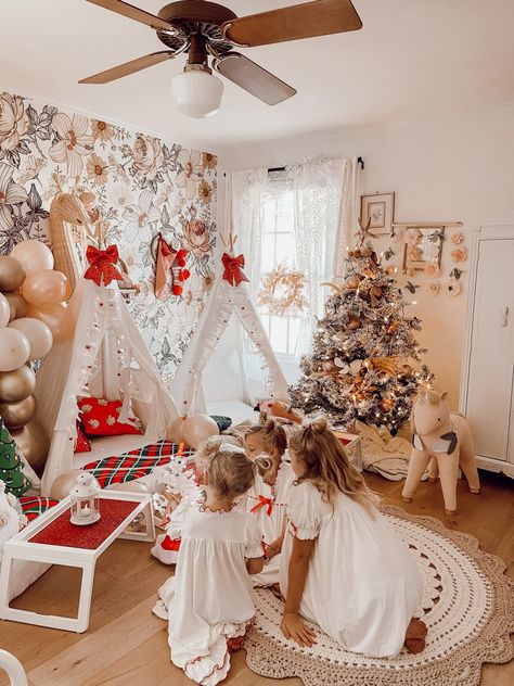 After sharing this sweet evening in stories so many of you said that it’s a Christmas Eve tradition to make a fort with sleeping bags! This is definitely a new tradition in our home!!! Merry Christmas friends! Touches of home…. Teepee Tent Christmas Tree, Christmas Tepee, Christmas Tree Tepee Tent, Tepee Christmas Photoshoot, Christmas Teepee Sleepover, Tent Parties, Merry Christmas Friends, Christmas Eve Traditions, Christmas Friends