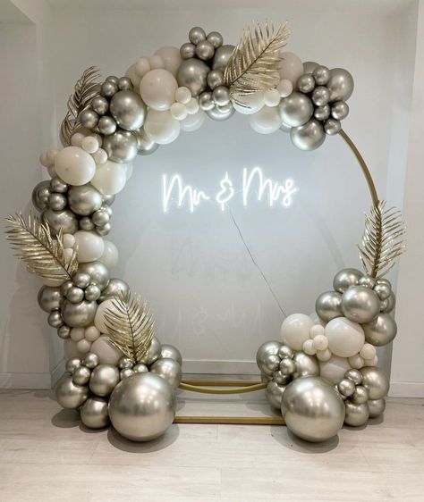 Engagement Balloon Columns, 50 Anniversary Backdrop Ideas, 25th Wedding Anniversary Party Ideas Decorations, Wedding Ballons Decoration Ideas, 25 Th Anniversary Decoration Ideas, Silver Wedding Anniversary Decorations, Silver Wedding Anniversary Party, 25th Anniversary Decorations, Balloon Decorations Diy Tutorials